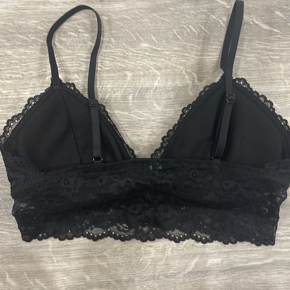 Aerie Lace Bralette - Picture 2 of 3